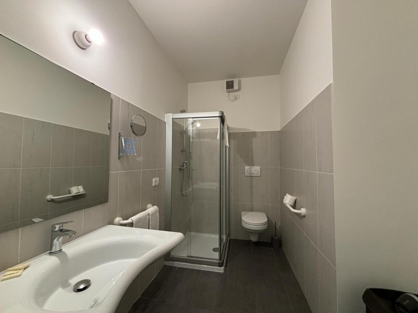 Infinity Suite Verona Free Parking Exterior foto